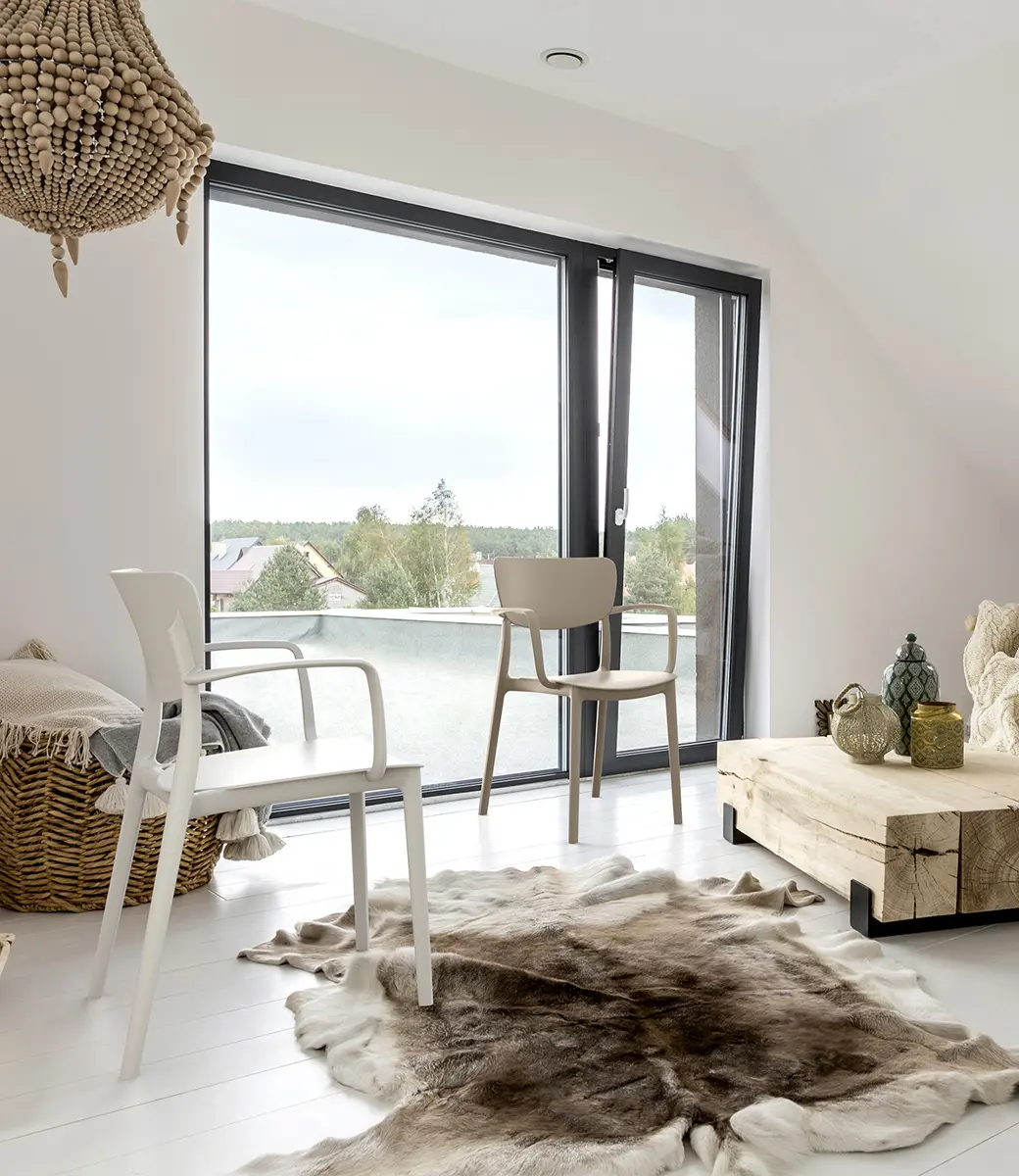 Lisa Arm Chair Lounge Setting