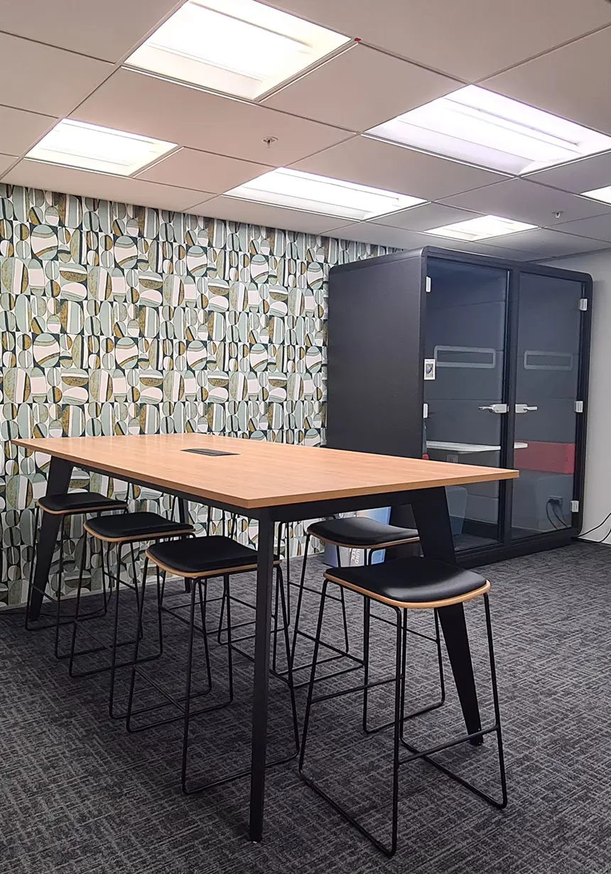 Fma Table With Power Box 