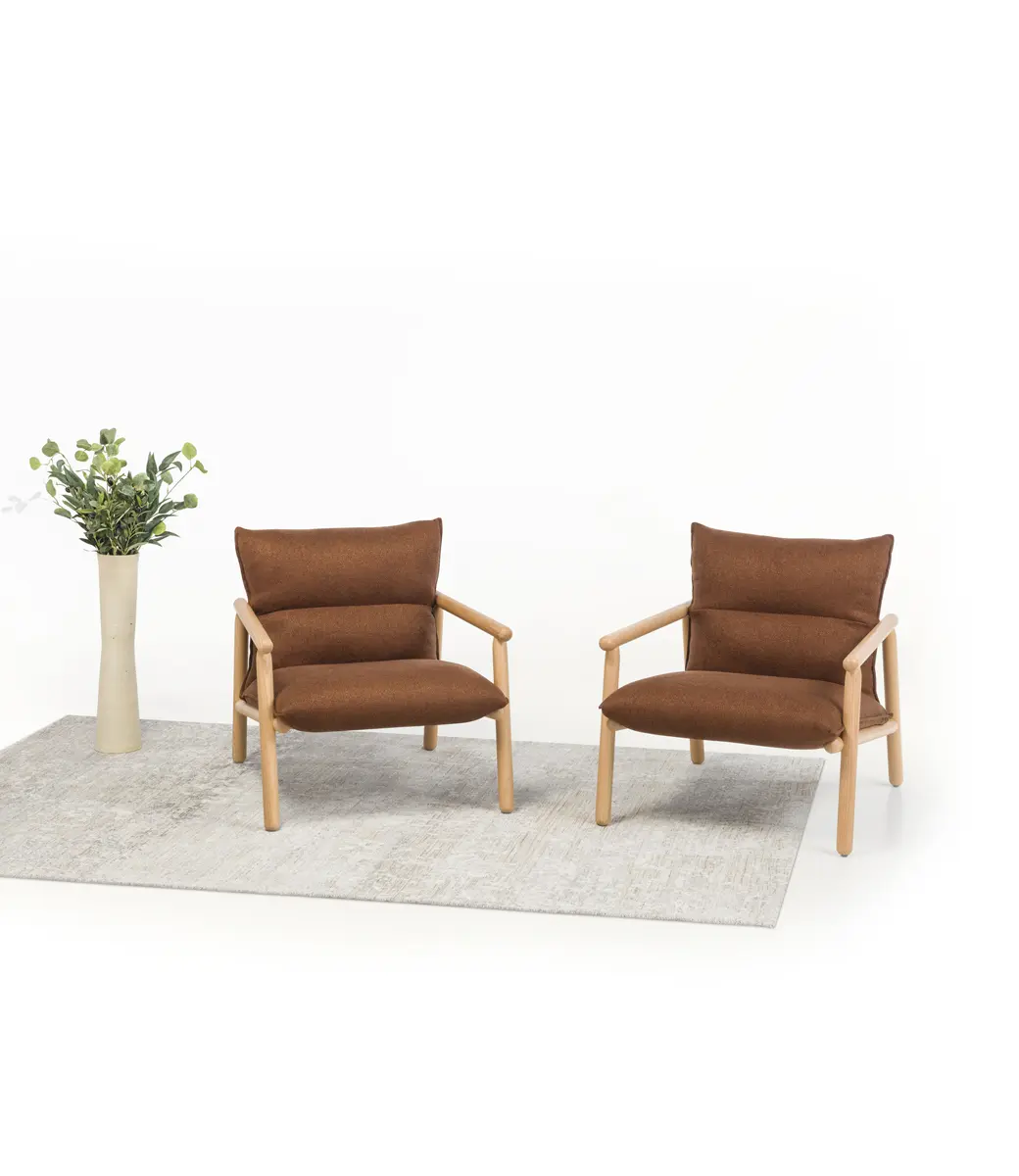 Maia in Settting Scaled