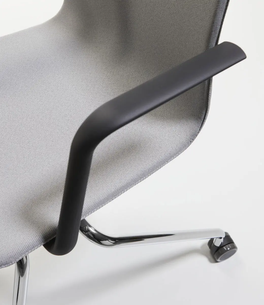 Fiore Splay Swivel Base Upholstered Castors Close Up