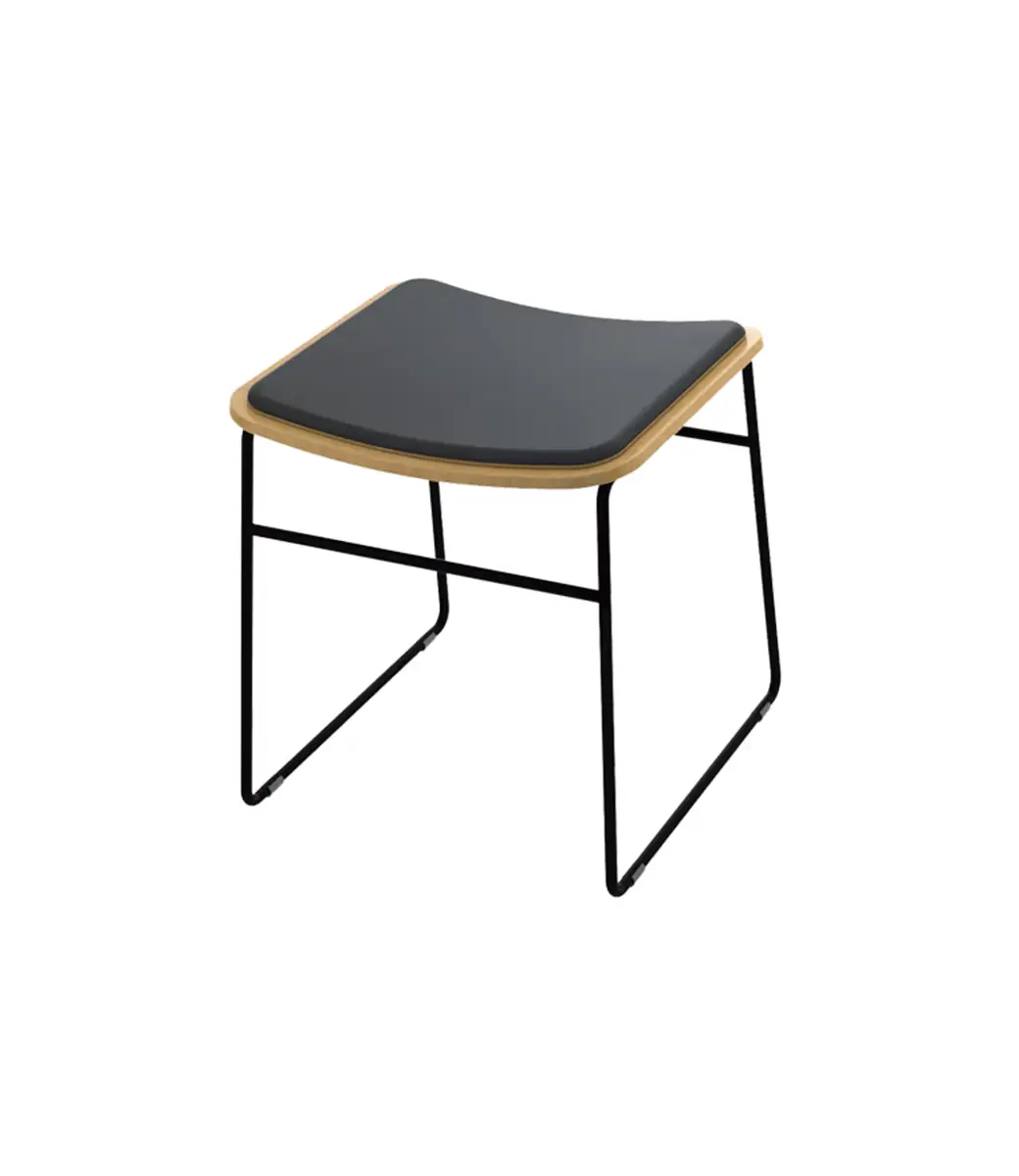 Skala Stool 450 Black Pad