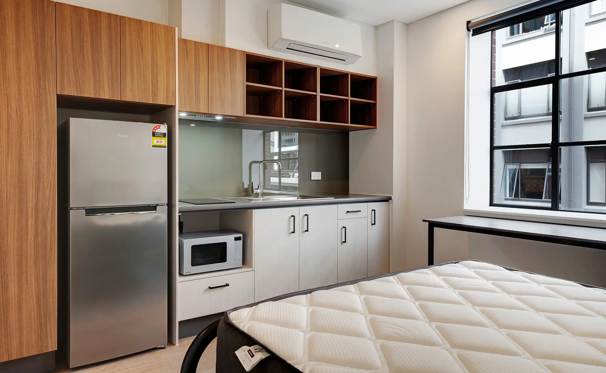 Lorne Accommodation Bedding Kitchen