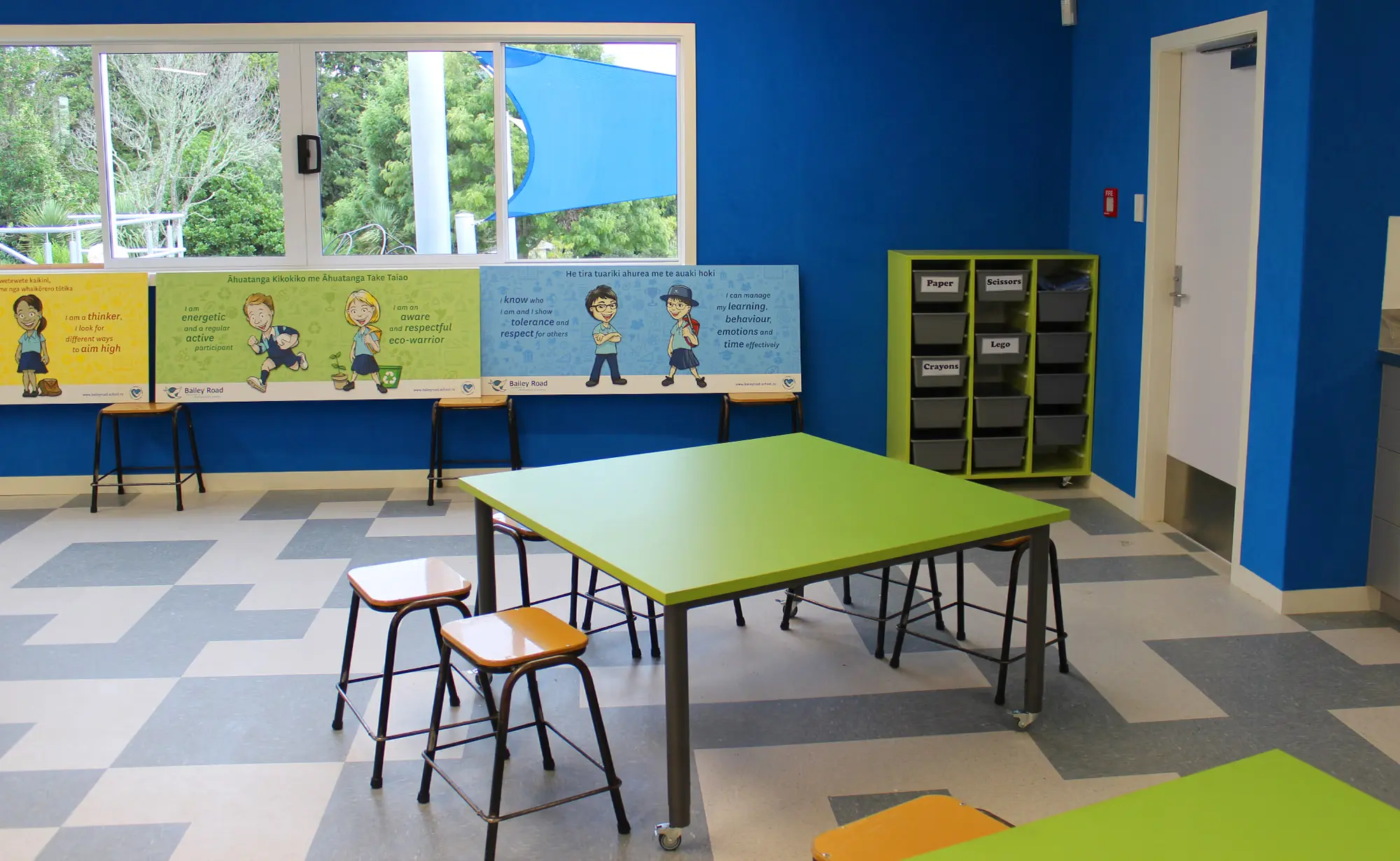 Bailey Road Table and Stools