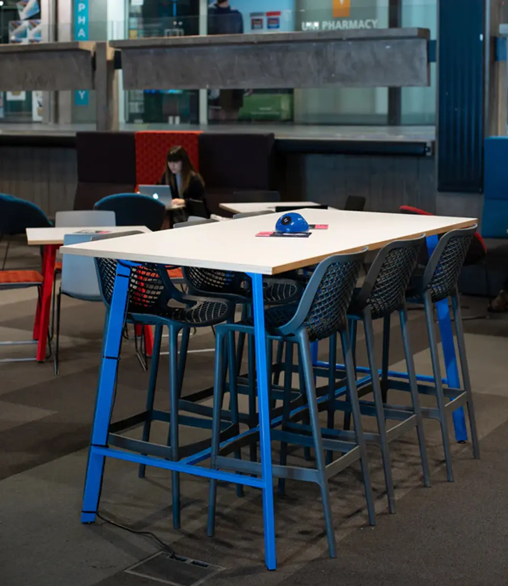 Luca Leaner Blue Leg Quiet Study Environment