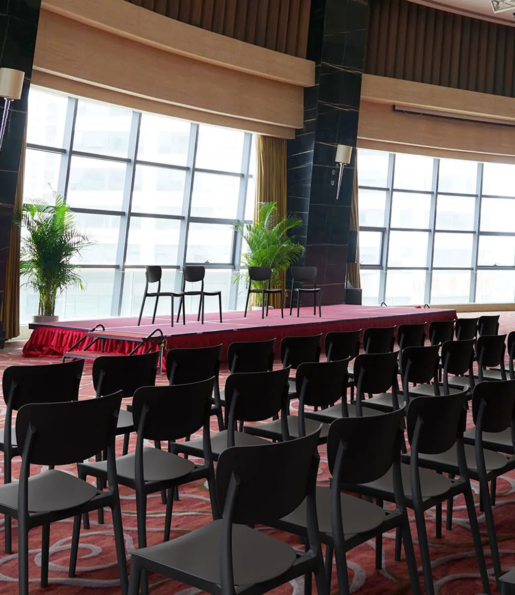 Mosso Chair Presentation Seating Arrangement